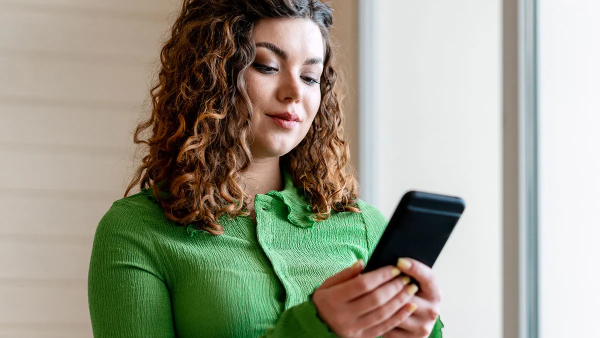 30 Secrets People Know That Could Completely Ruin Someone’s Life If They Were Ever Shared
