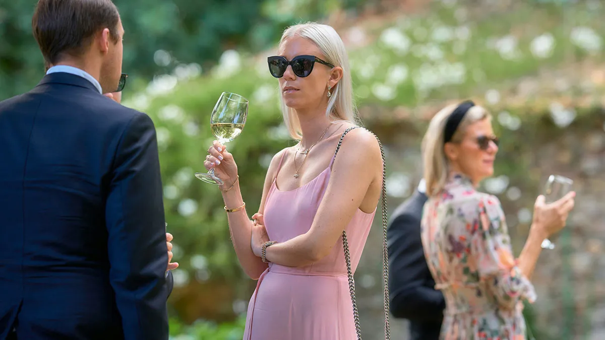 Woman Loses It After BF Reveals Stepsis Was His Ex And That He Wants Her As Bridesmaid