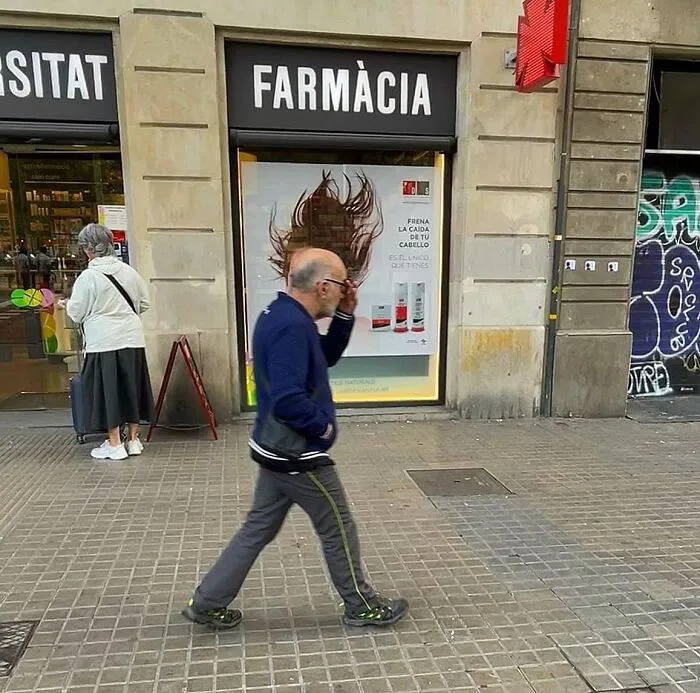 35 Divertidas fotos «accidentales» tomadas en el momento justo por este fotógrafo callejero
