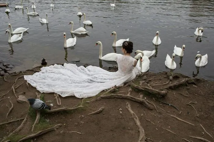 31 Fun Accidental Moments Captured By This Street Photographer (New Pics)