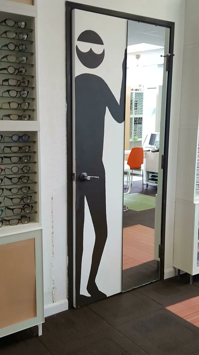 65 Hilariously Terrible Design Choices That Had The Internet Crying With Laughter