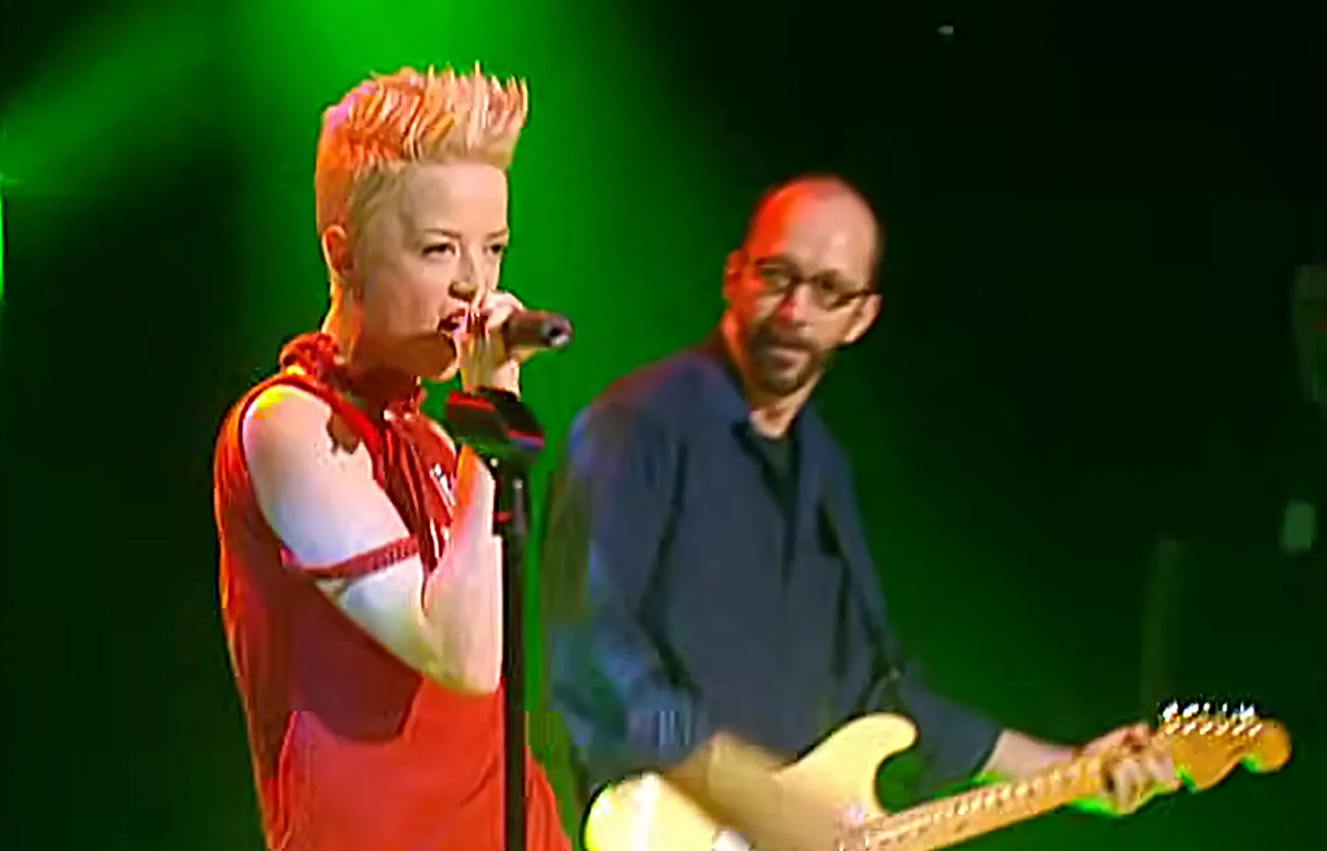Shirley Manson, lead singer, performing with an alternative rock band.