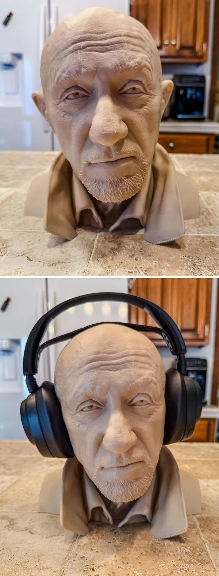 Mi hijo adolescente quería un soporte para auriculares... y ahora mismo está enganchado a Breaking Bad. Mike es (era) su personaje favorito.
