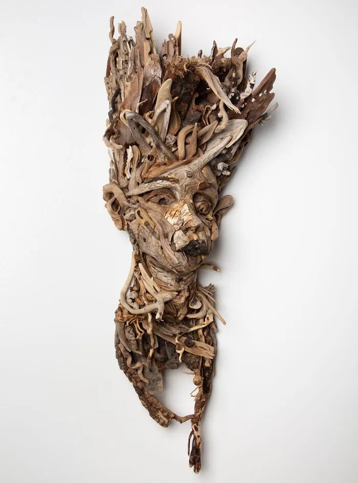 27 Mesmerizing Portrait Sculptures Crafted From Naturally Found Wood By This Artist