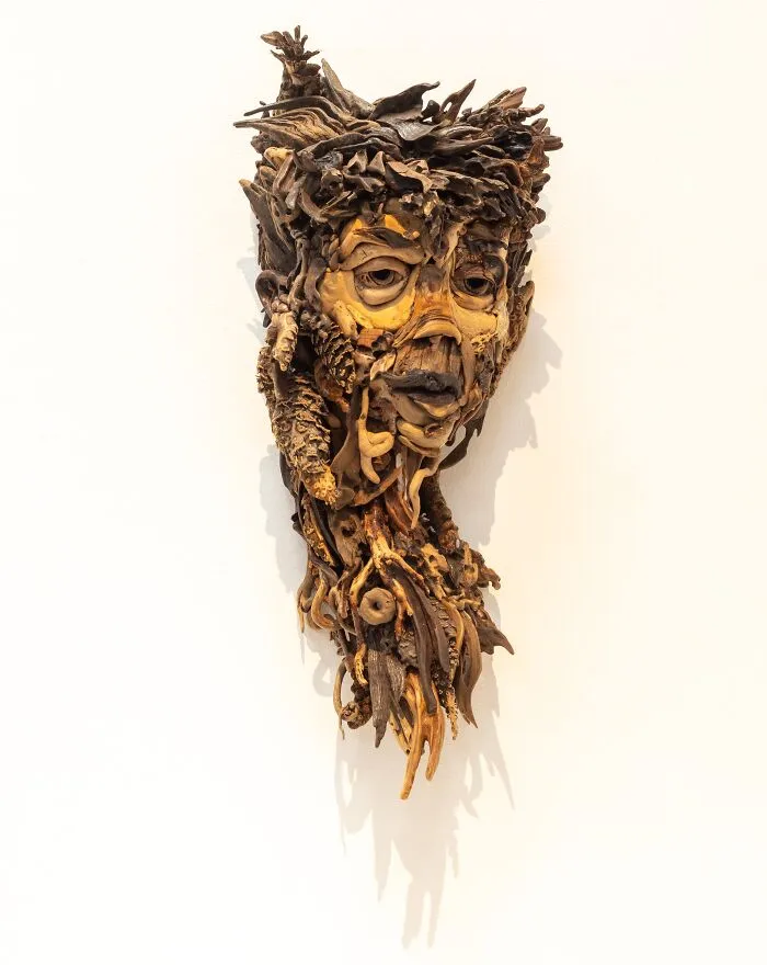 27 Mesmerizing Portrait Sculptures Crafted From Naturally Found Wood By This Artist