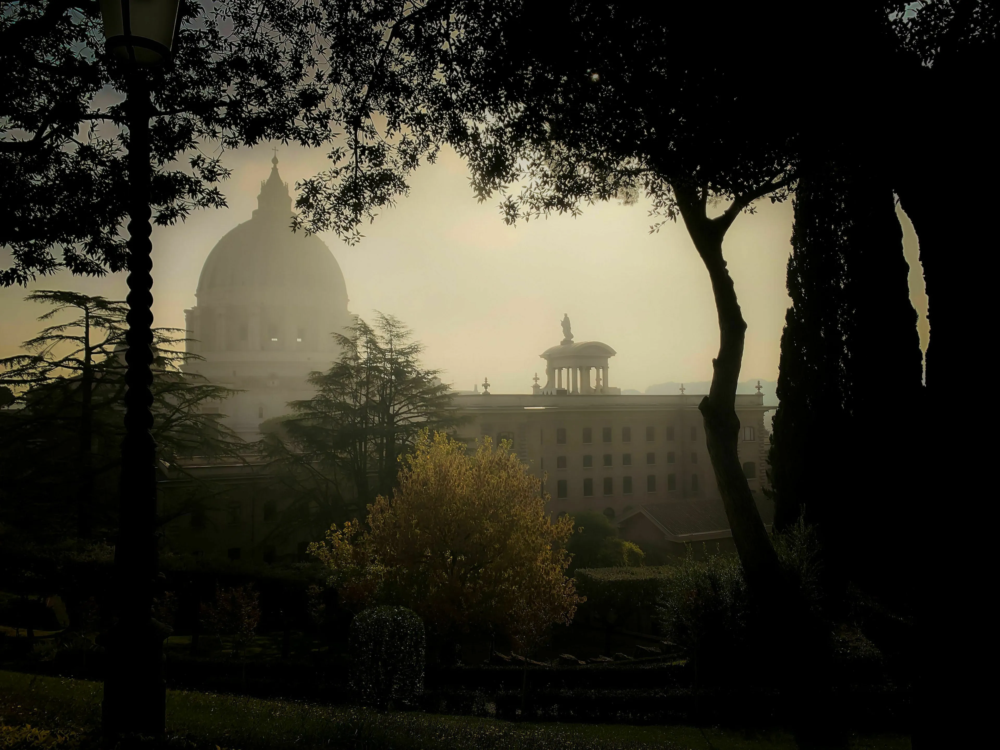 A misty morning in Rome with a dome building, reflecting an ideal morning in Ancient Rome.