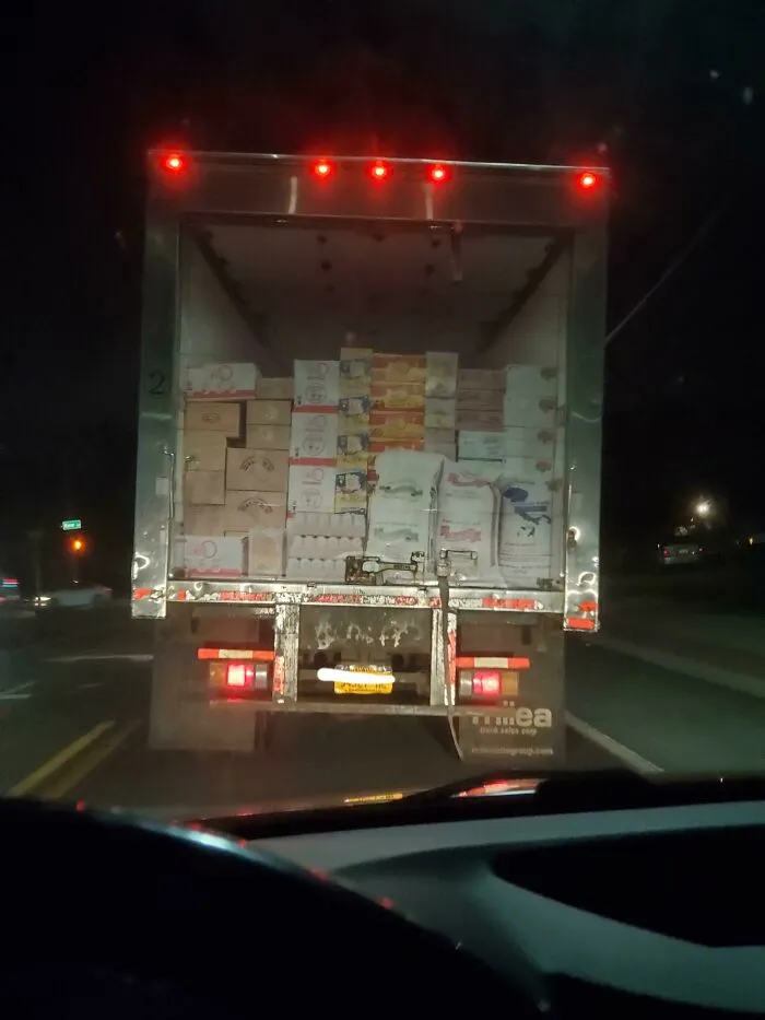 The Way This Truck Is Painted To Look Like It's Open