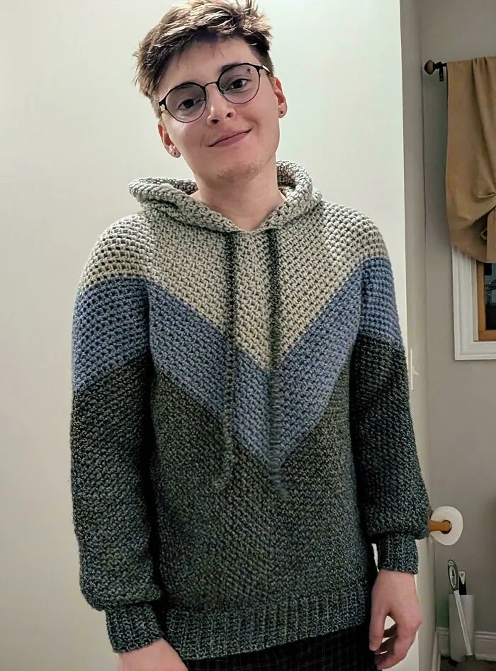 Acabo de terminarla y ya es mi nueva sudadera favorita