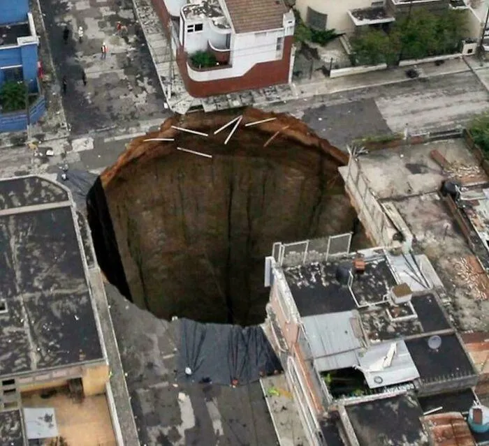 2010 Sinkhole In Guatemala City