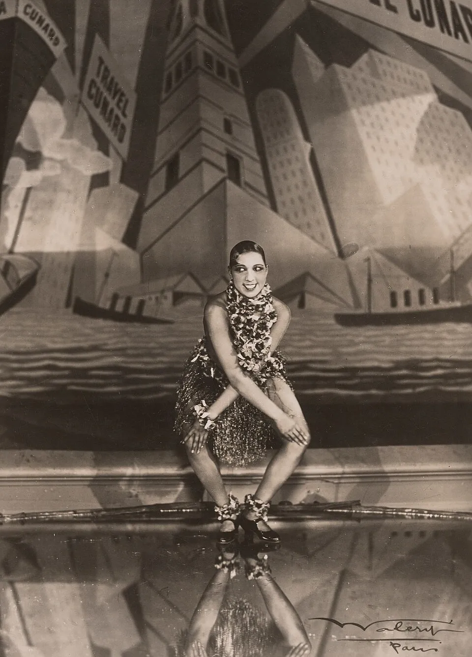 Josephine Baker dancing, a symbol of the vibrant Roaring Twenties era.