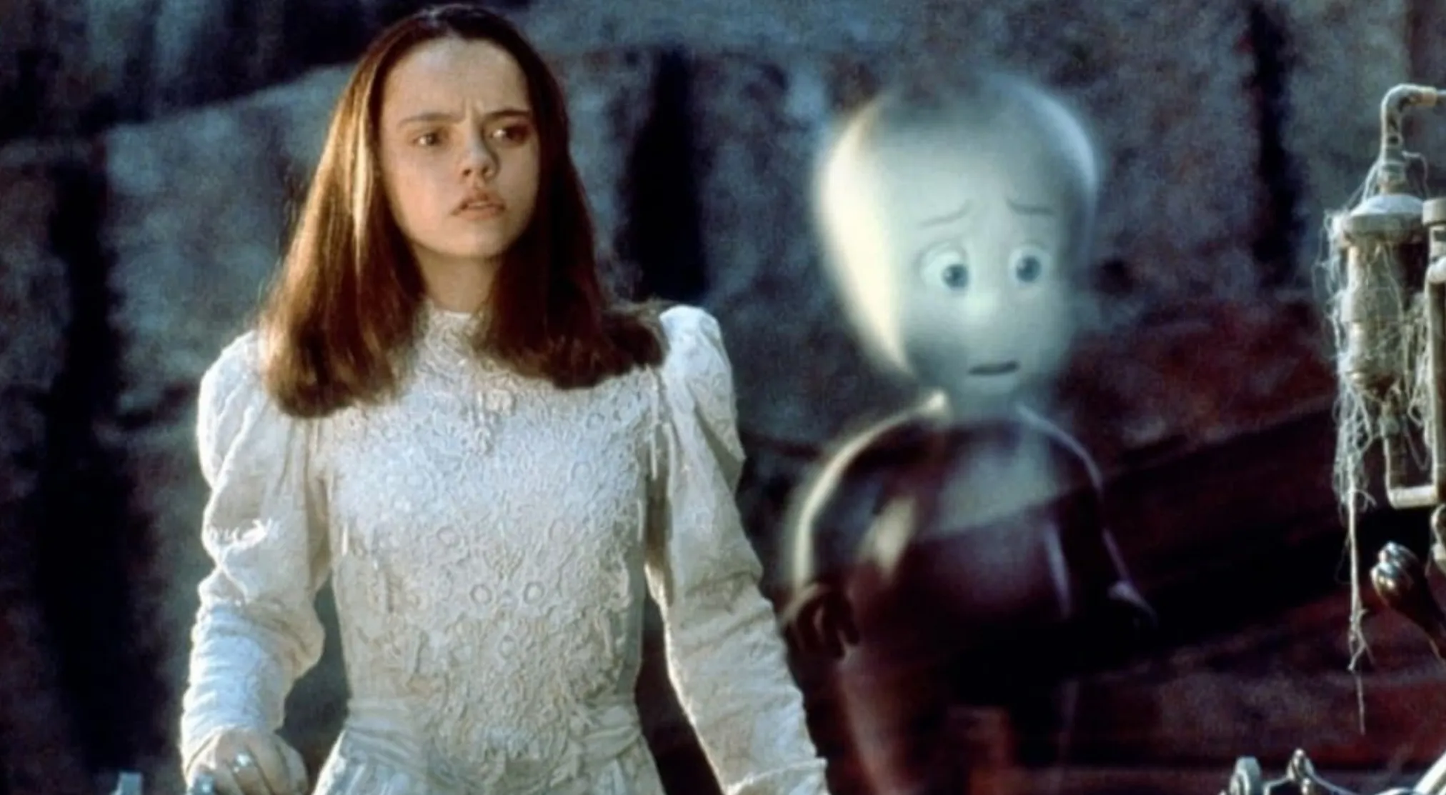 Christina Ricci as Kat and the friendly ghost Casper in a scene from the Jeopardy Quiz Movies.