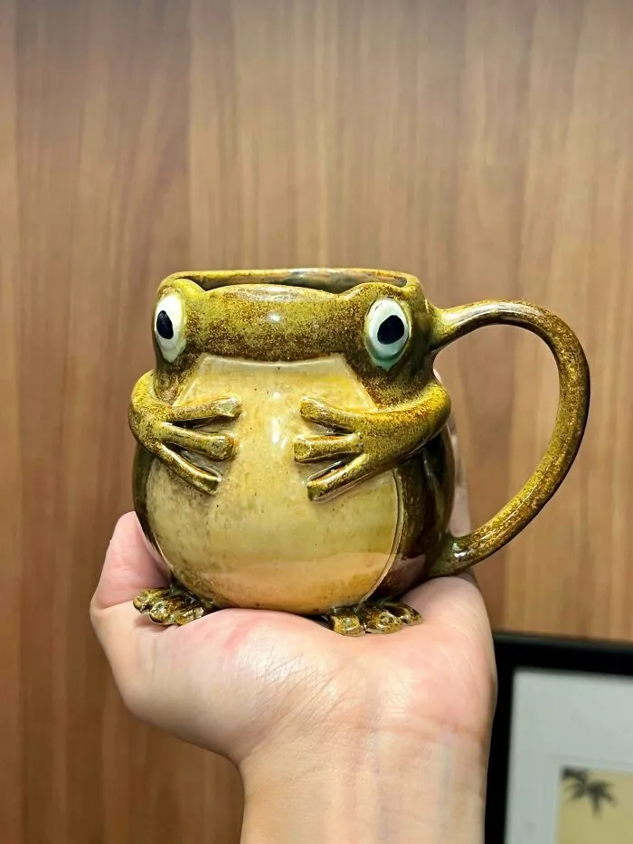 I Make Frog Mugs