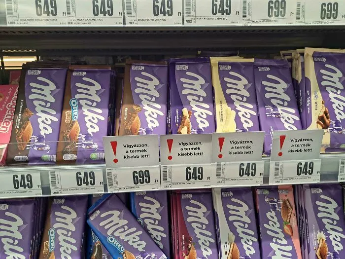 Mi tienda local coloca etiquetas que dicen: "¡Advertencia, el producto se ha reducido!" para denunciar la reduflación
