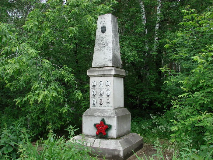 40 Chilling Unsolved Mysteries Netizens Say They Just Can't Let Go Of