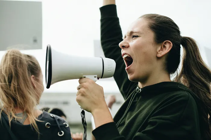 “So Confident In His Wrongness”: Women Are Calling Out 61 Absurd Things Men Mansplained To Them