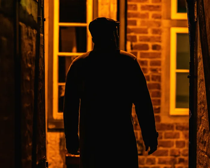 47 Terrifying Real-Life Events That Survivors Will Probably Never Forget