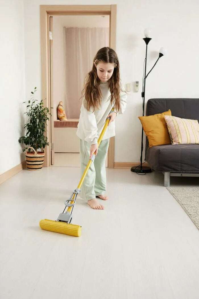 “I Say It Every Time They Come Visit”: 55 Times Parents Set A Rule For Their Kids And Wished They Hadn’t