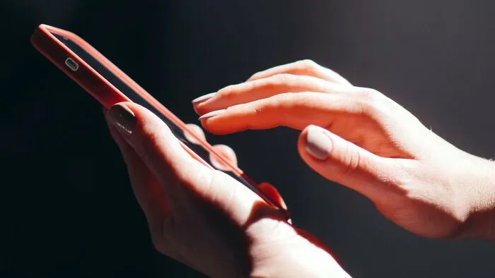 Two weeks ago, I started talking to a guy on a dating app. We seem like a good fit, but he keeps bringing up bugs. On multiple occasions, he has asked me things like “Are you afraid of bugs?” and “Would you be okay to squish a bug with your bare hand?” I’m not really afraid of them, but I don’t want to squish them for no reason either. He tells me he finds it really attractive to see a woman so brave. I don’t want to shame what he’s into, but he keeps bringing it up, and it’s starting to weird me out, so I’m seriously considering just ending the whole thing right here. I’m not sure if this is something serious, or if I’m being too sensitive. 