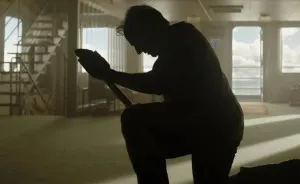 Tom Cruise's Incredible Transformation Hailed As Oscar-Worthy After Trailer For Next Movie Drops