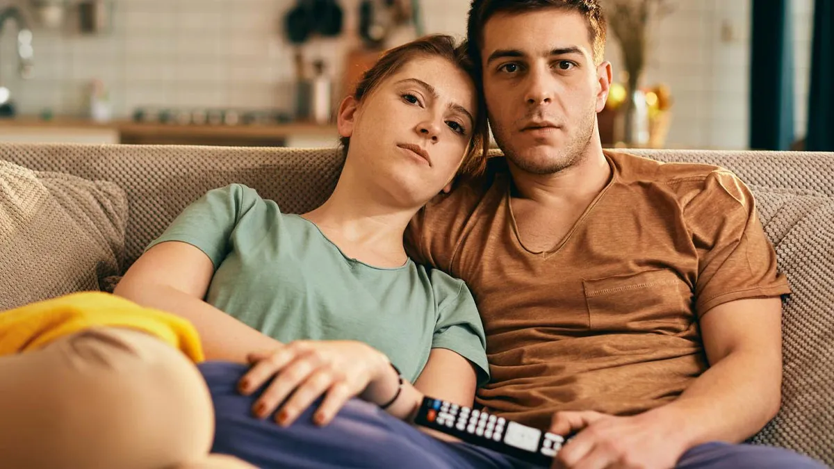 Wife Realizes She's Never Going To Be A Priority For Her Husband, Decides To Match His Energy