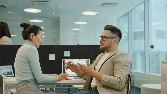 “So Confident In His Wrongness”: Women Are Calling Out 61 Absurd Things Men Mansplained To Them