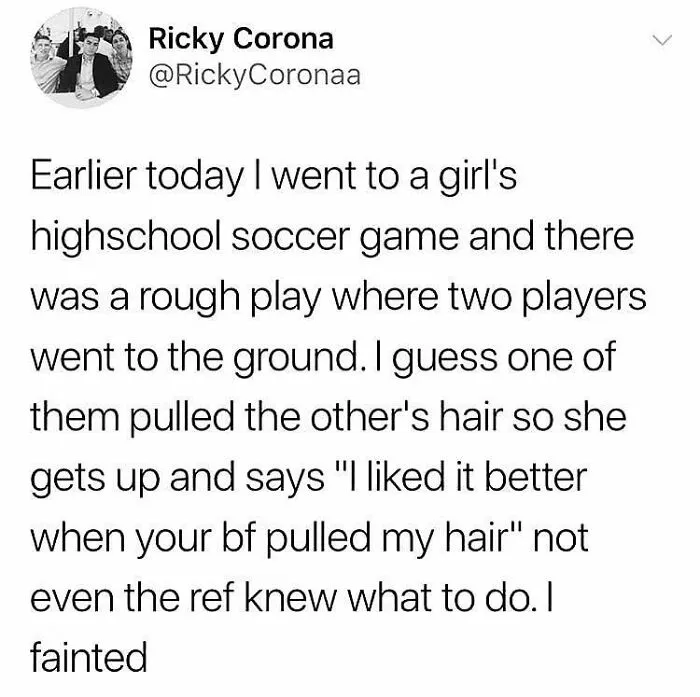 Screenshot of a wholesome post on Twitter, showing someone having someone else's back online.