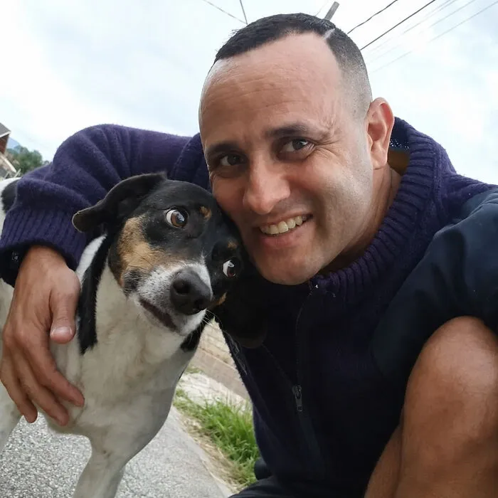 Instead Of Barking, These Dogs Rush To Greet Their Favorite Mailman (24 New Pics)