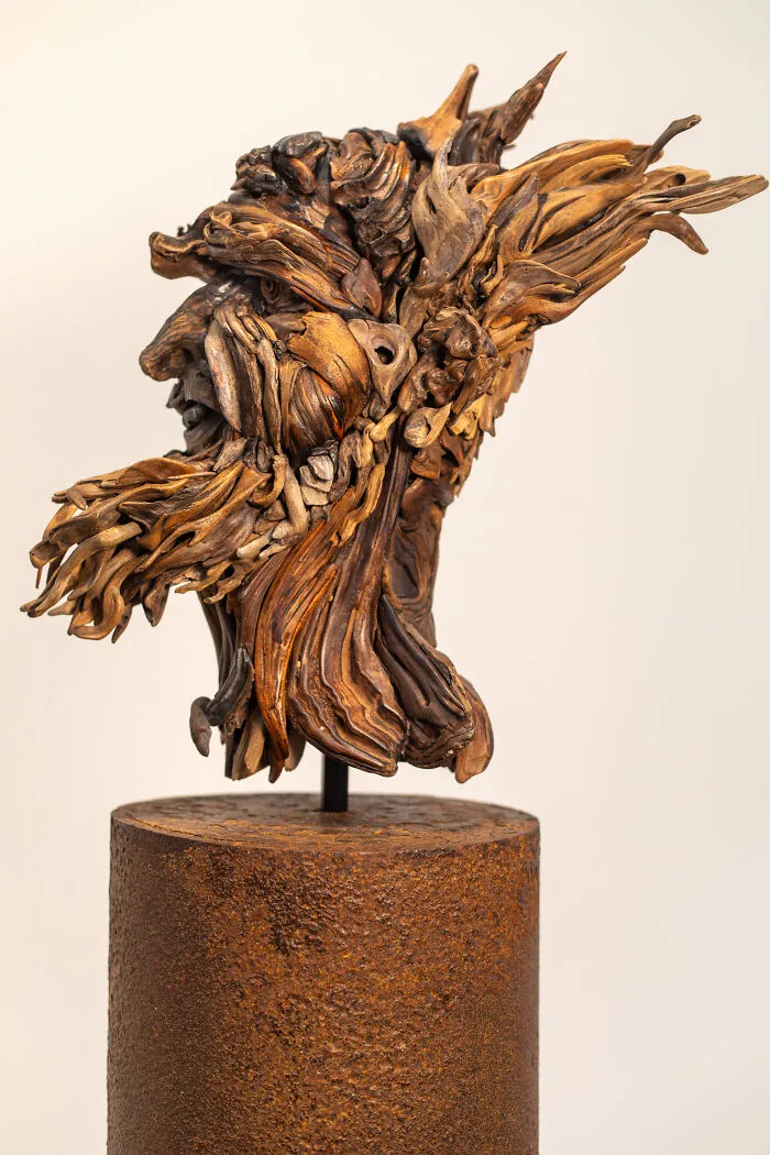 27 Mesmerizing Portrait Sculptures Crafted From Naturally Found Wood By This Artist