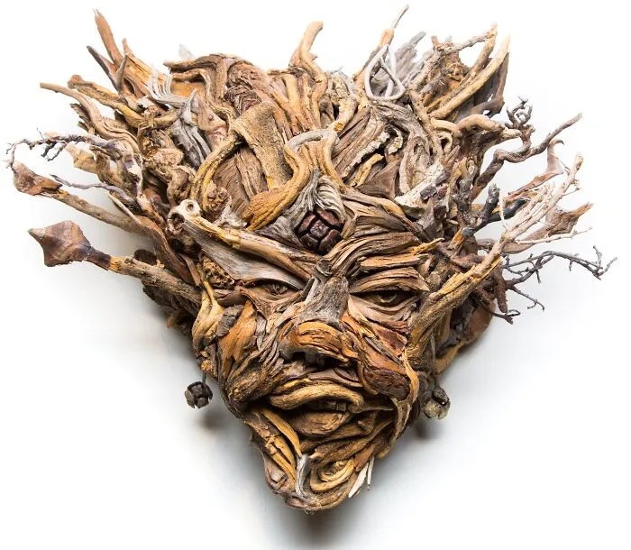 27 Mesmerizing Portrait Sculptures Crafted From Naturally Found Wood By This Artist