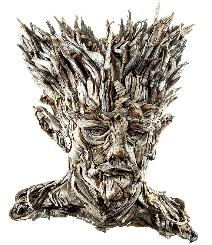 27 Mesmerizing Portrait Sculptures Crafted From Naturally Found Wood By This Artist