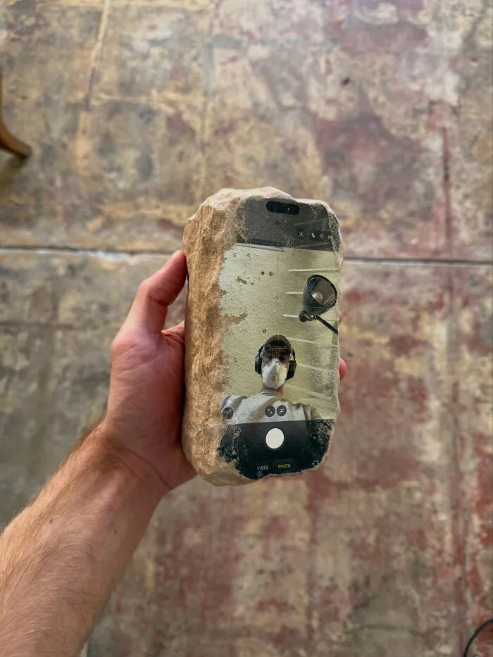 16 Incredible Artworks That Turn Modern Technology Into Ancient Relics