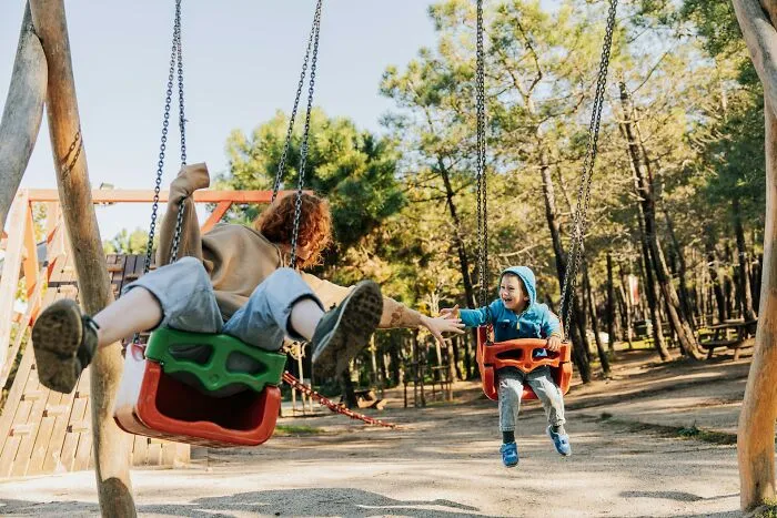80 Bizarre And Unusual Jobs That People Actually Get Paid To Do