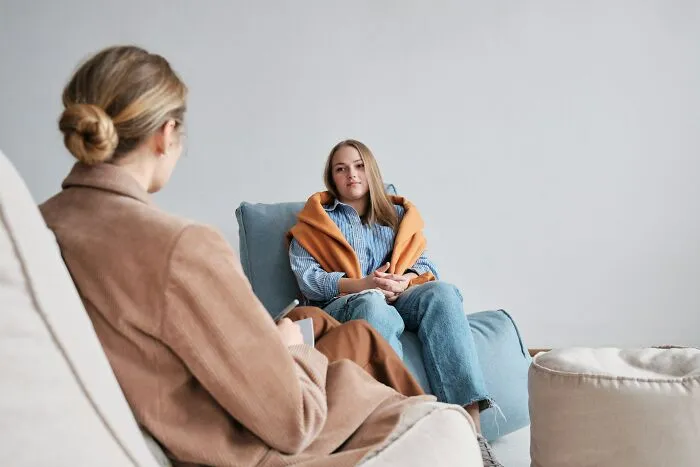“I Wanted To Hit Her”: 67 People Whose Therapy Sessions Took A Turn They Never Saw Coming