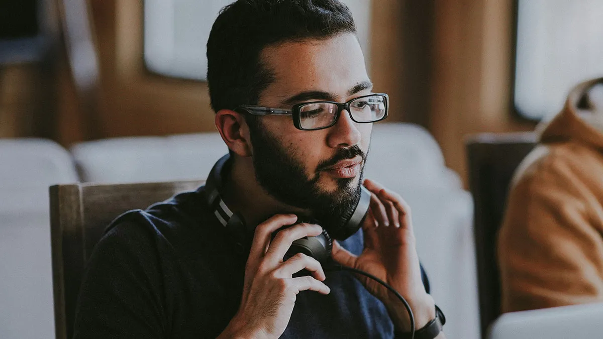 Coworkers Fume As Guy Outsmarts Them With Quality Vacation Planning: “I Do Actually Have A Life”