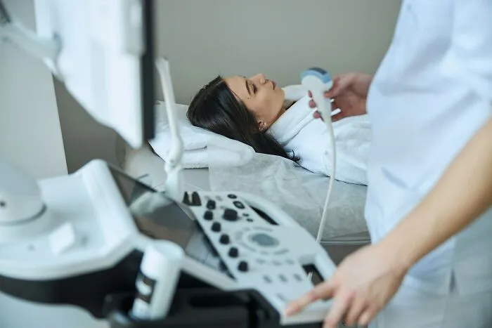 “Stop Sleeping Around”: 74 Embarrassing, Awkward, And Downright Horrible Gynecologist Encounters