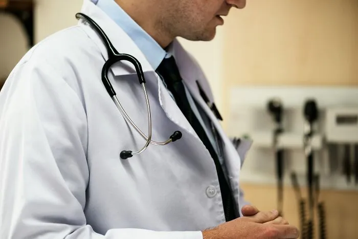 “Stop Sleeping Around”: 74 Embarrassing, Awkward, And Downright Horrible Gynecologist Encounters