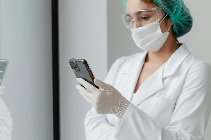 “Stop Sleeping Around”: 74 Embarrassing, Awkward, And Downright Horrible Gynecologist Encounters