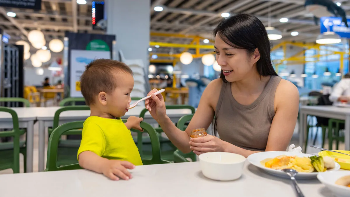 Boomer Karen Finds Out She Can’t Just Touch Strangers' Kids After Bumping Into The Wrong Mom