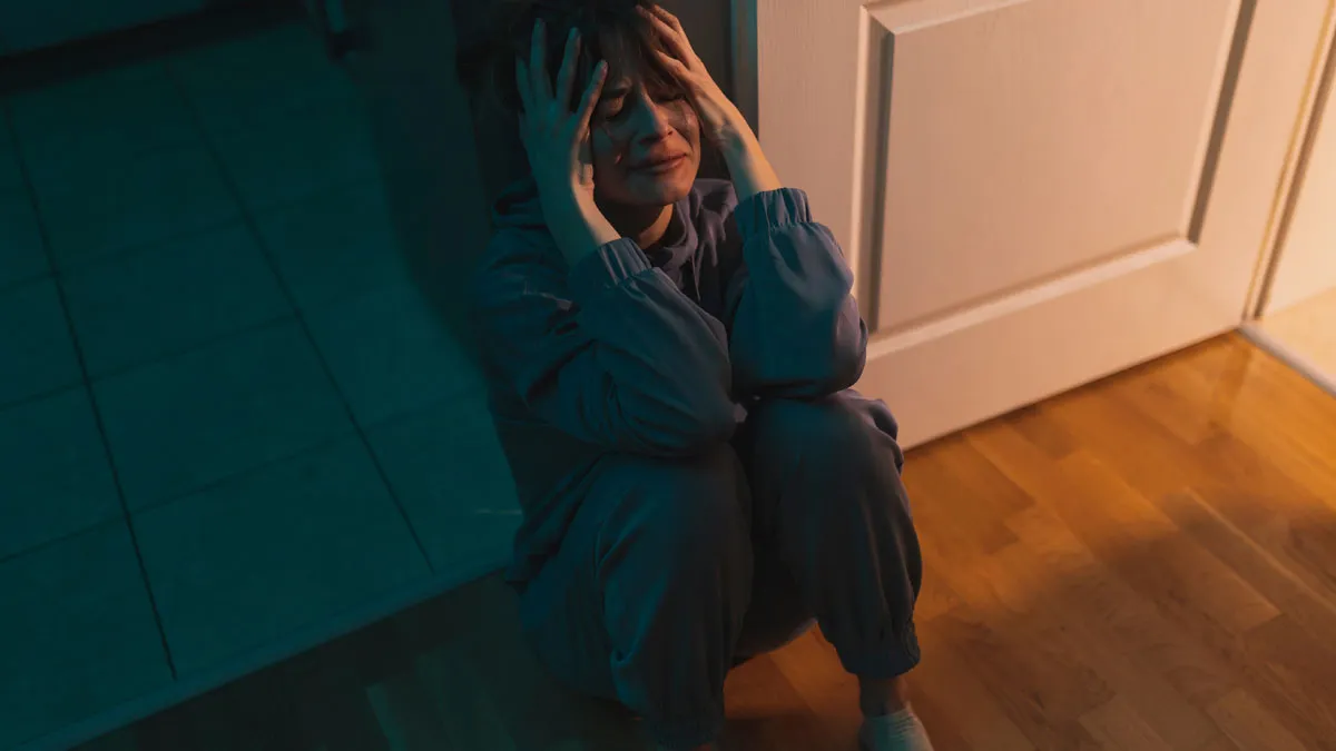 Man Dumps Girlfriend Who Acted Like His Mom For Years Over Text, Realizes His Mistake 2 Weeks Later