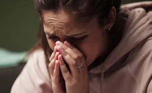 Woman Suffers A Devastating Relapse After Believing Her Boyfriend Was Dead, His Response Leaves Her Stunned