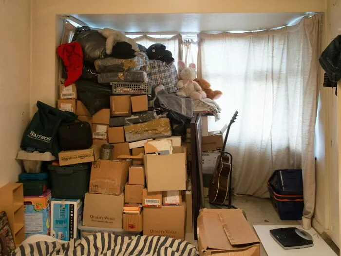 50 Times Visiting Someone's Home Turned Into An Absolute Nightmare