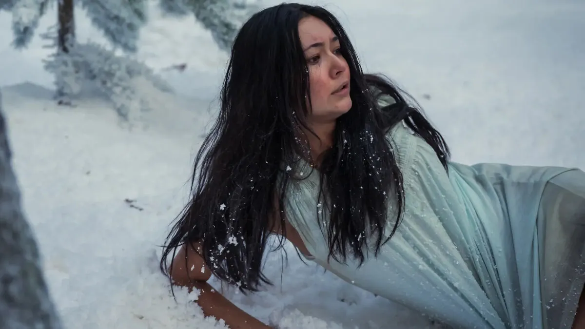 Hollywood's Flawless-Look Obsession Slammed After "Unrealistic" Survival Scene Leaves Viewers Outraged