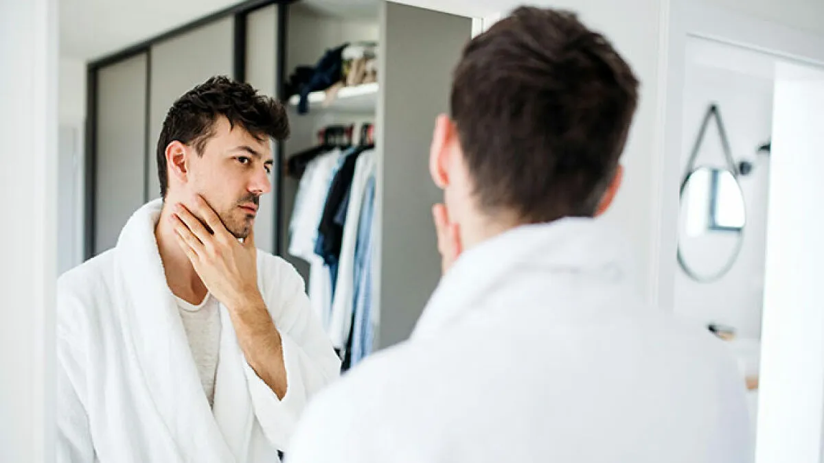 "Bum‑Maxxing" Sparks Concern As Experts Say It Drives Men Toward Their Worst Selves