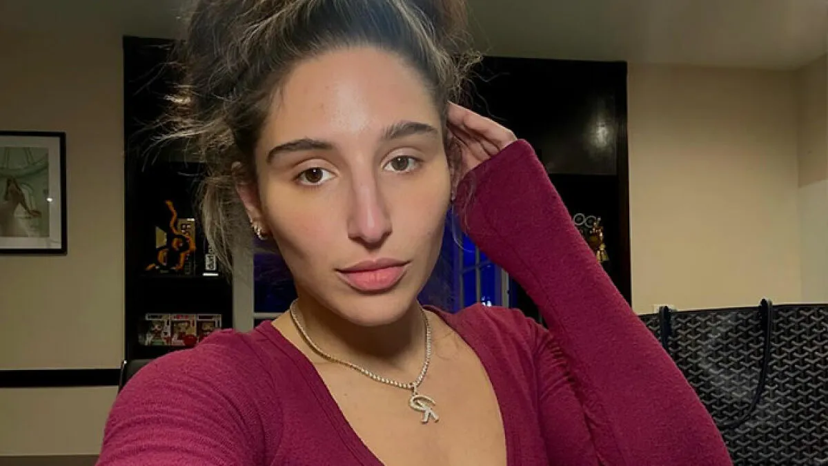 "You're her?": Famous Adult Star Reveals Her Professor's Unexpected Reaction After Discovering Her Career