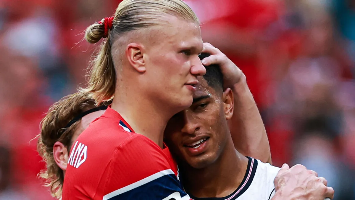 "History Really Does Repeat Itself": 25 Accidental Masterpieces Captured At The 2026 World Cup