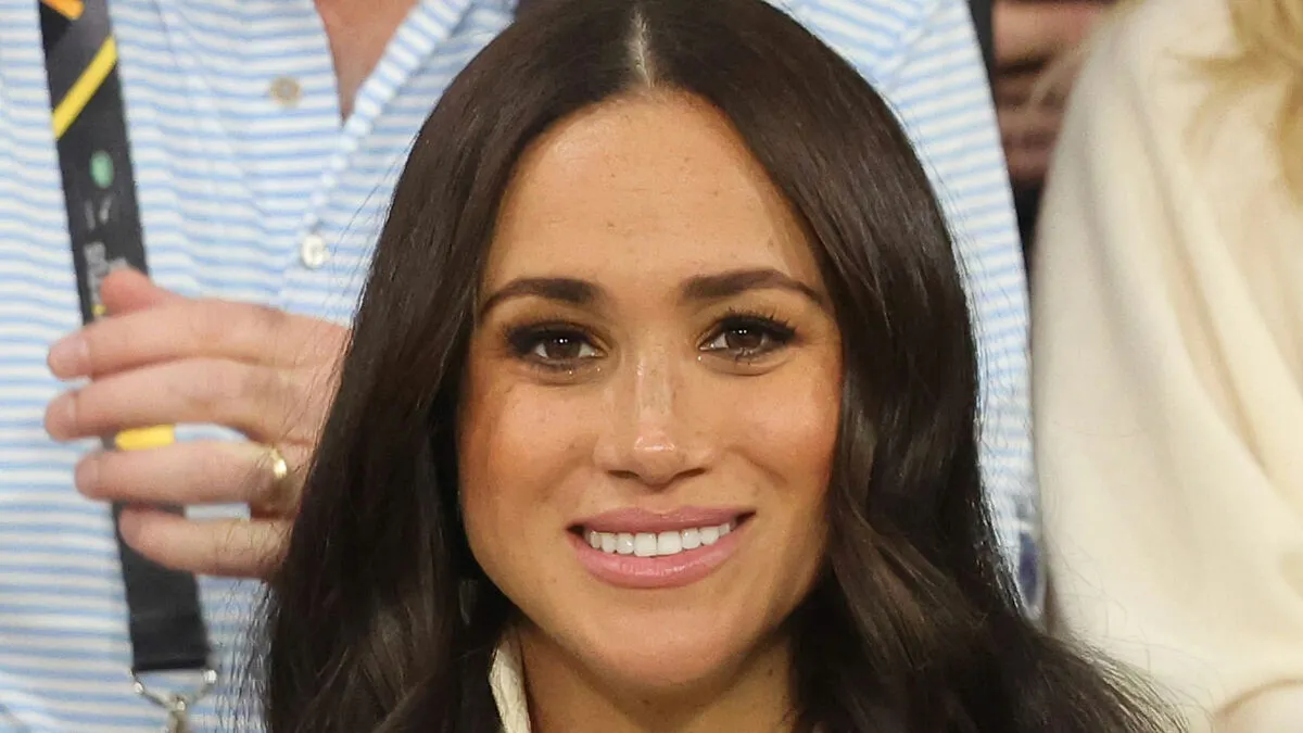 Meghan Markle Lands In Hot Waters After Netizens Catch Alleged Lies About Her Upbringing
