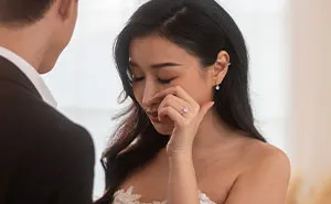 Daughter's Wedding Sheds Light On Dad's True Feelings About Her As He Ends Up Choosing GF Instead