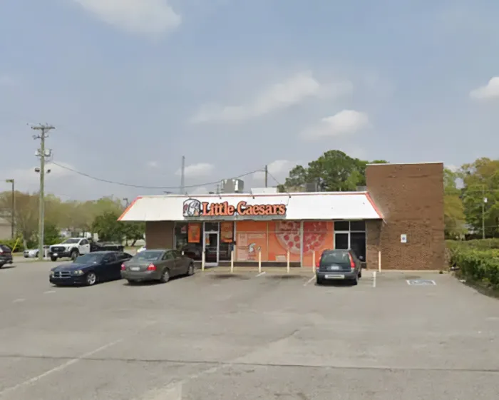 Un hombre fue arrestado por vender pizza, pero en un local en el que ya no trabajaba