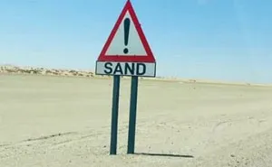 77 Signs That Hilariously Failed At The One Thing They Were Supposed To Do