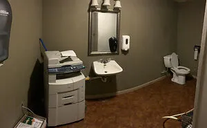 “I Fell Down Just Looking At The Picture”: 69 Hilariously Horrible Bathroom Designs